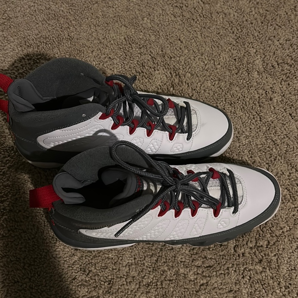 Air Jordan 9 Retro fire Red grade school